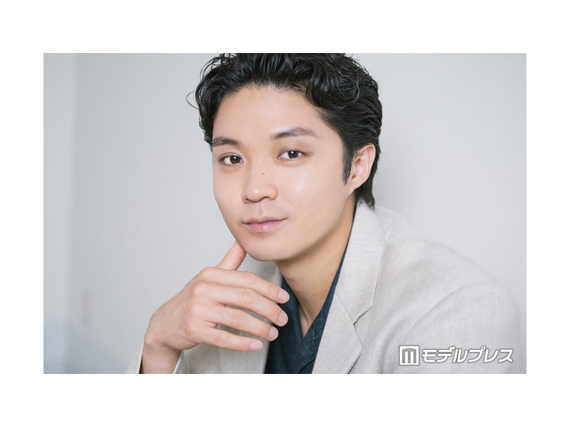 モデルプレスのインタビューに応じた磯村勇斗（C）モデルプレス