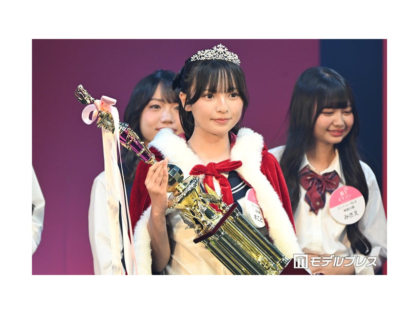 “日本一かわいい高校一年生”まことさん（C）モデルプレス