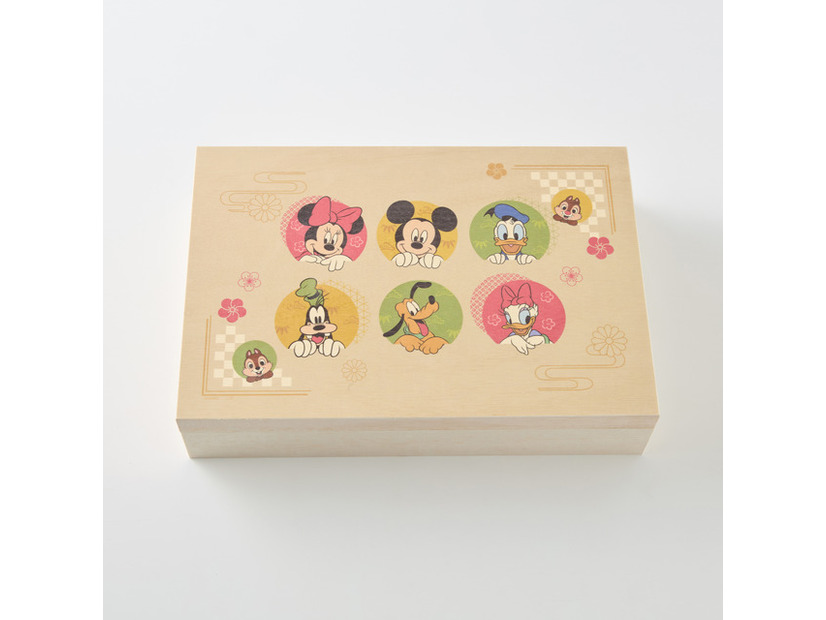 おせち・特段重「ミッキー＆フレンズ」© Disney