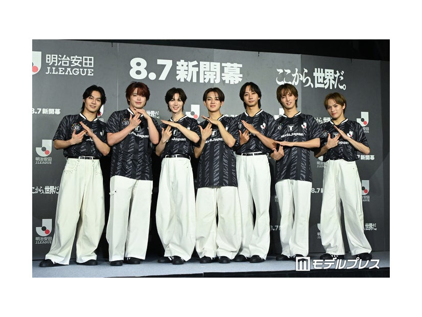 イベントに出席したTravis Japan（左から）松田元太、吉澤閑也、七五三掛龍也、宮近海斗、中村海人、川島如恵留、松倉海斗（C）モデルプレス