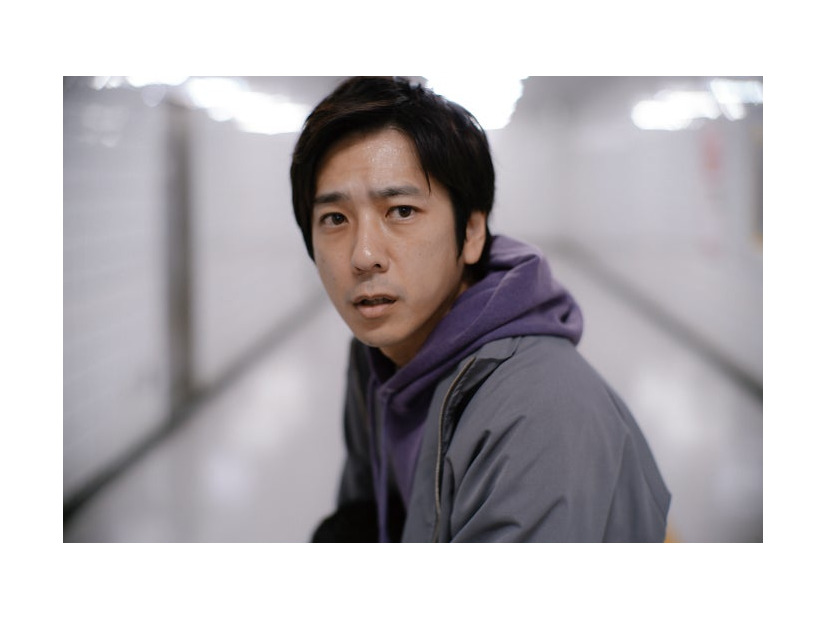 二宮和也（C）2025映画「８番出口」製作委員会