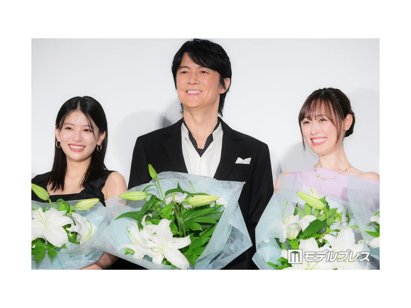 映画『あの星が降る丘で、君とまた出会いたい。』公開記念舞台挨拶に出席した出口夏希、福山雅治、福原遥（C）モデルプレス
