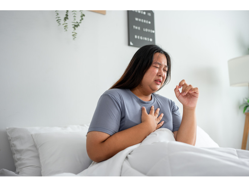 「体重増加が止まらない！これも更年期の症状なの？」48歳から体重が増え始め、気が付けば15増。原因は？【100人の更年期・お盆セレクション】