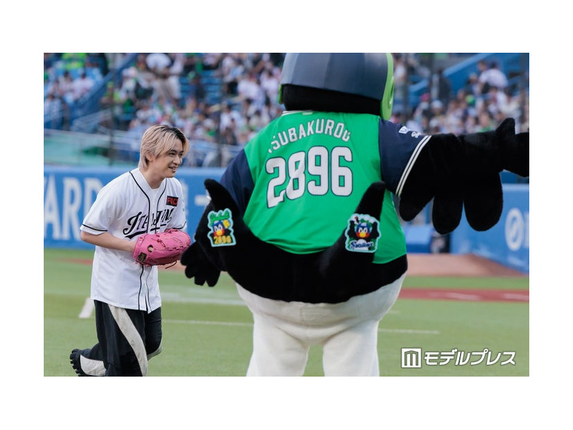 イベントに出席した知念侑李（C）モデルプレス