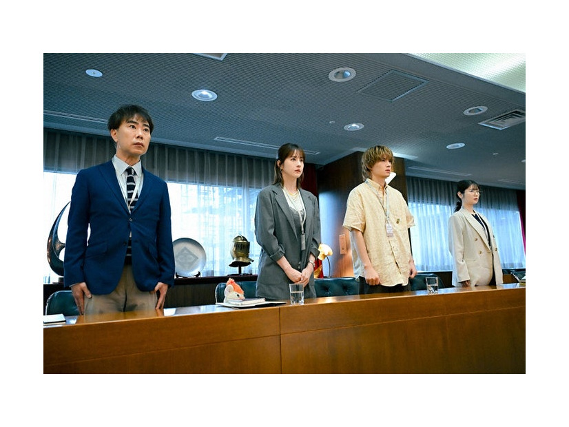 藤井隆、松本若菜、佐野勇斗、小野花梨「君の好きは無敵」第6話（C）TBS