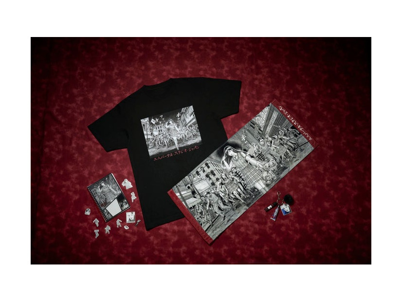 ステッカー付きノート／Tシャツ／フェイスタオル／チャーム付きコスメキーチェーン／画像提供：ユニバーサル・スタジオ・ジャパン