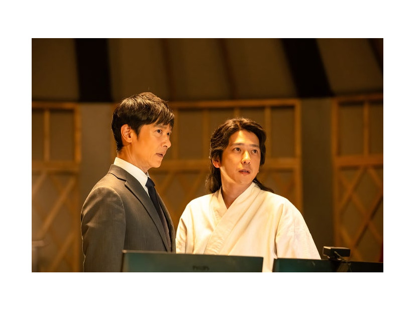 堺雅人、二宮和也「VIVANT」（C）TBS