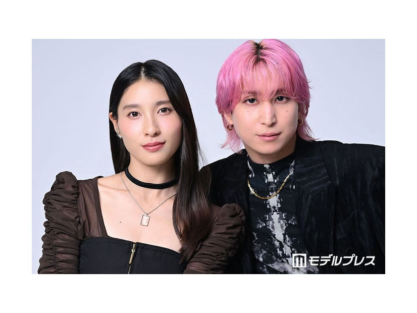 モデルプレスのインタビューに応じた土屋太鳳、佐久間大介（C）モデルプレス