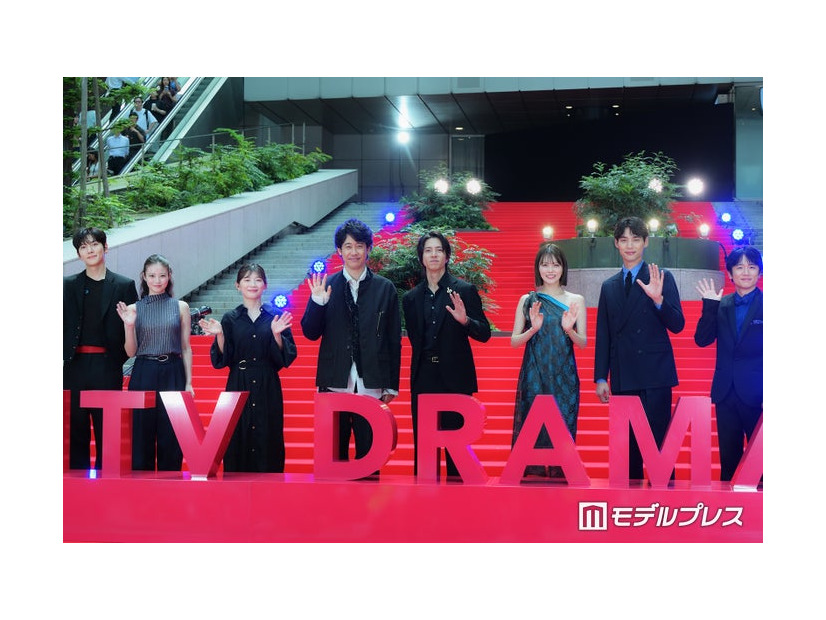 「日テレ10月期ドラマ合同制作発表会見」に出席したチ・チャンウク、今田美桜、伊藤沙莉、大泉洋、山下智久、志田彩良、福士蒼汰、風間俊介（C）モデルプレス