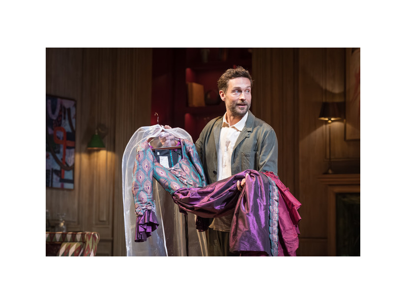NTLive　『人間嫌い』 Photo © Marc Brenner