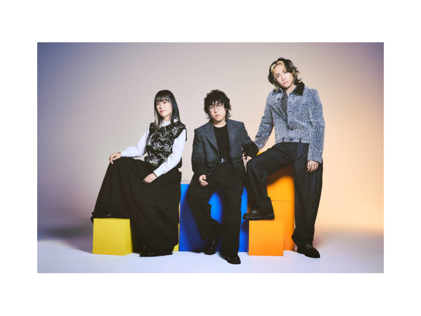 レトロリロン、Major 1st EP「アブノーマルライフハック」配信開始。ドラマ『再生のウズメ』OPテーマ「Dear」など全5曲