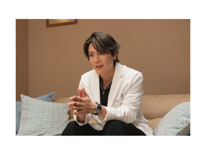 間宮祥太朗（C）Netflixシリーズ「ダウンタイム」 9月17日（木）よりNetflixにて世界独占配信