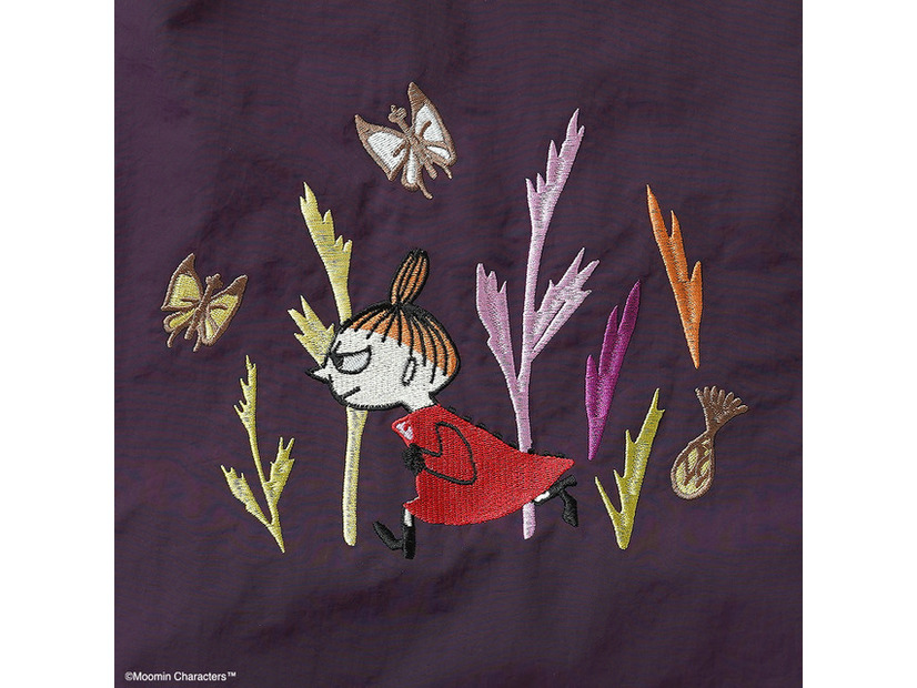 「moomin リッチな刺繍のバッグ RMPK-05」（6,050円）(C)Moomin Characters