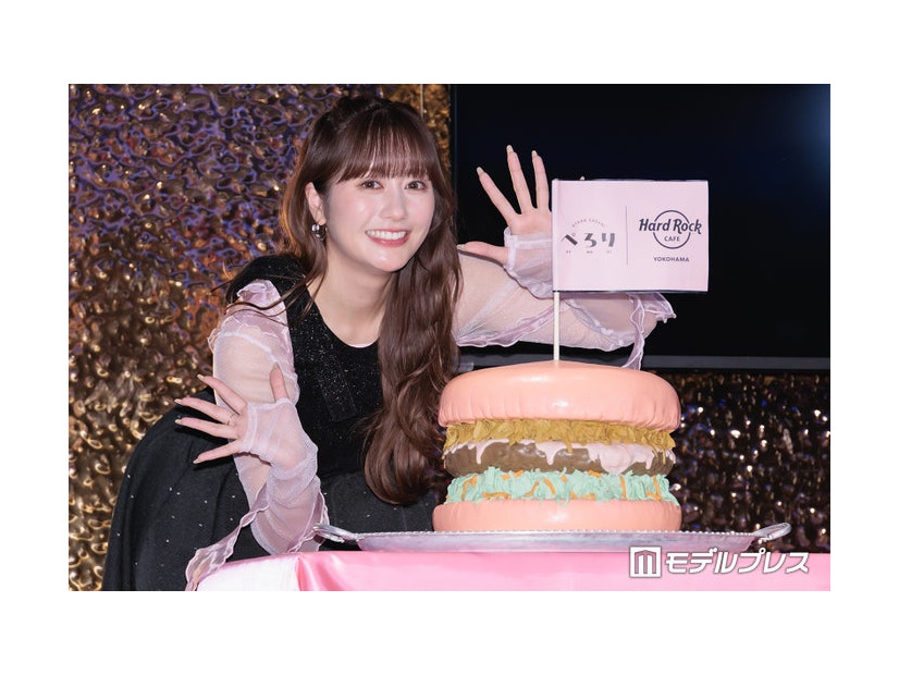 1st写真集「ぺろり」発売記念イベントに出席した佐々木彩夏（C）モデルプレス