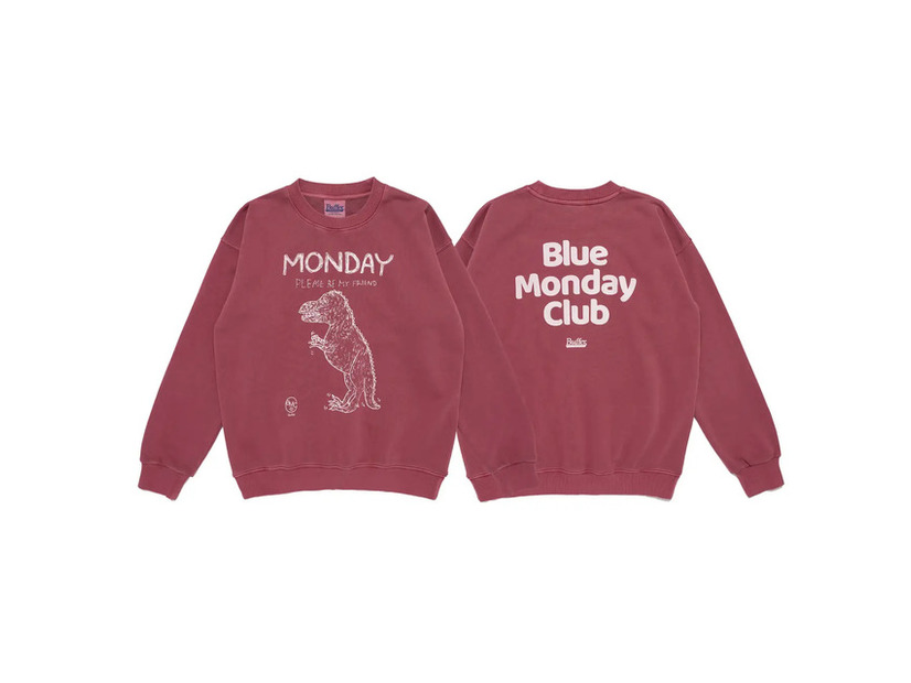 「Crew Neck Sweat Shirt Monday Blue Club」15,400円© Universal City Studios LLC. All Rights Reserved.