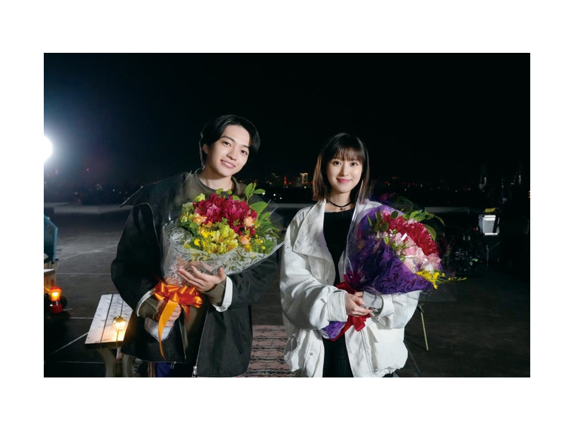 西畑大吾、福本莉子「時給三〇〇円の死神」メイキング写真（C）2026藤まる／双葉社・「時給三〇〇円の死神」製作委員会