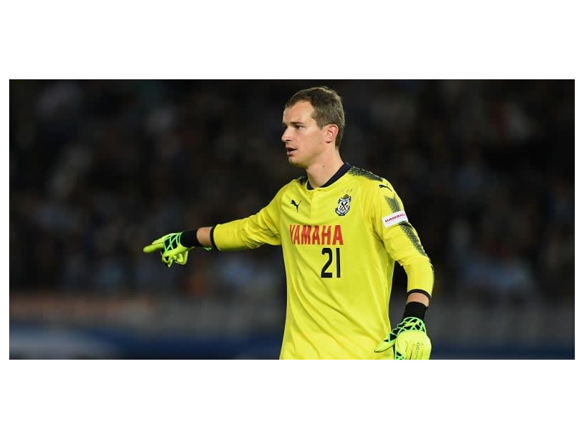 磐田GKカミンスキー、今年も“神“の予感！開幕戦でやった「超セーブ」がコレ
