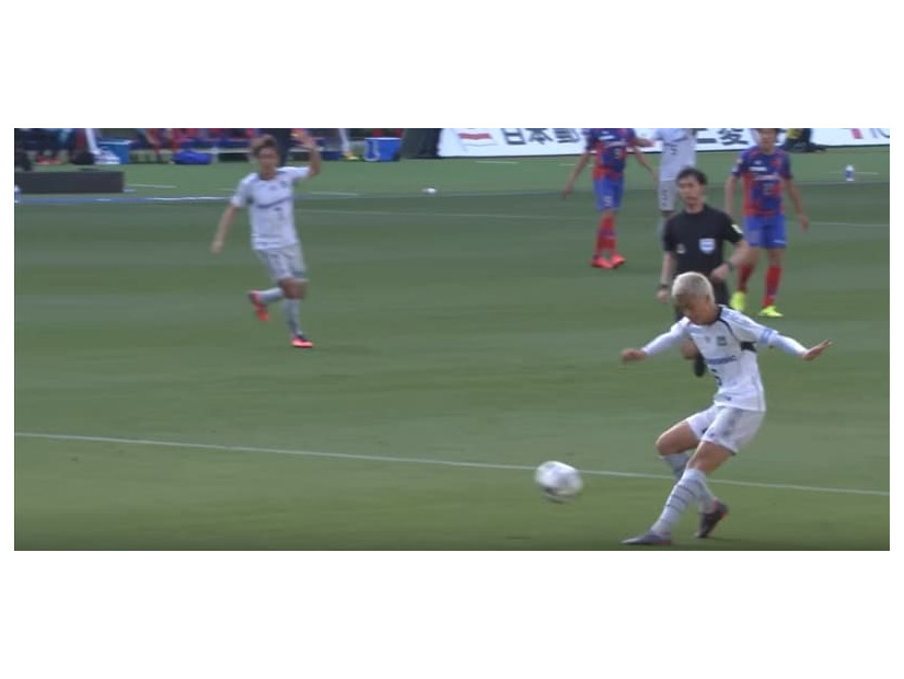 JリーグNo.1の「両利き」？G大阪DF初瀬亮、左足の精度がもう凄まじい