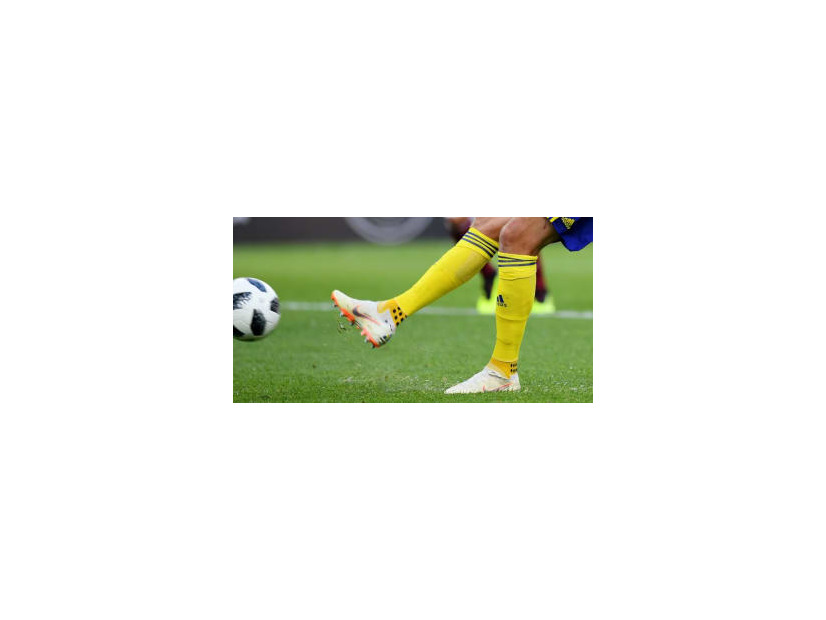 イブラを感動させたW杯スウェーデン代表、なんと「靴下」でFIFAから罰金780万円！