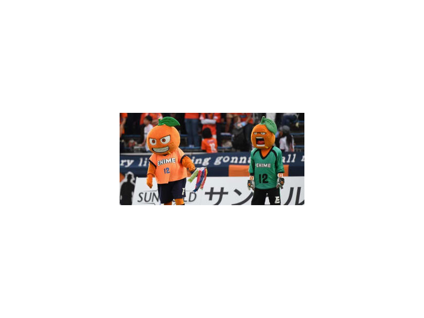 W杯決勝前にJリーグ！「30回目の四国ダービー」などJ2・J3が開催