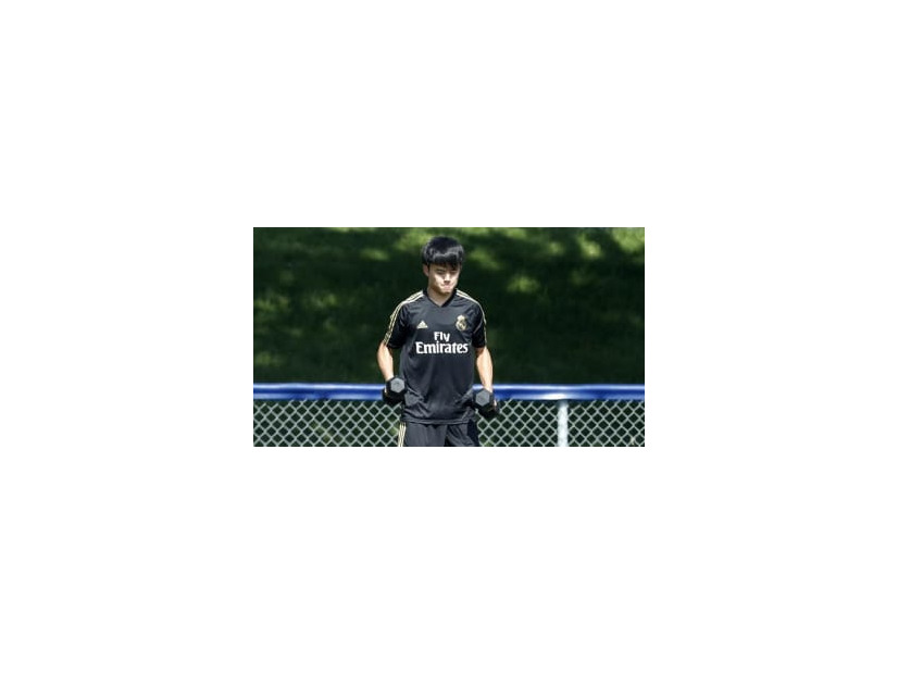 久保建英がフベニルA（ユース）に登録された理由 メッシ、ヴィニシウスも使った裏技とは？