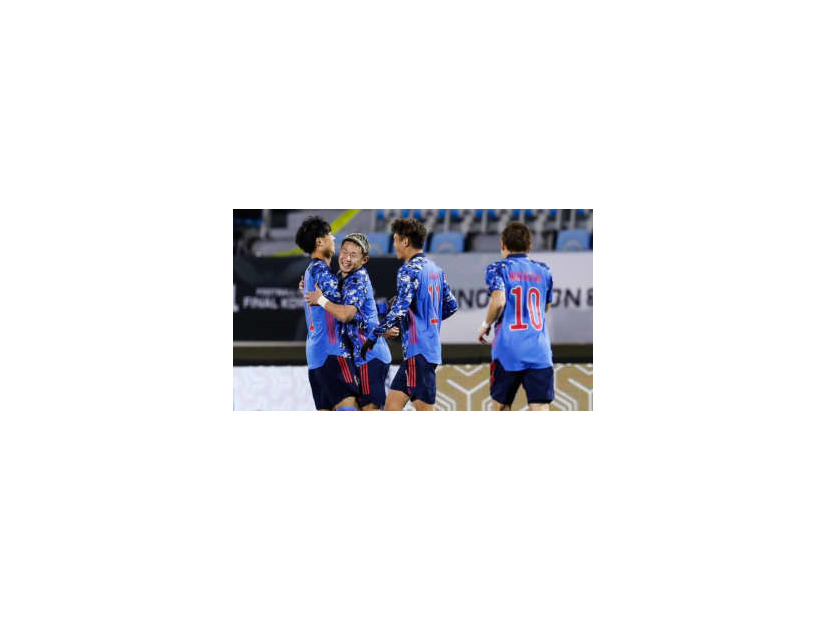 日本代表、5-0で香港撃破！菅大輝の「火の玉シュート」がこれ