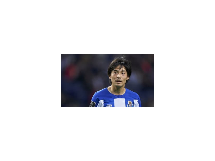 中島翔哉、ポルトで公式戦初ゴール！「もみくちゃ祝福」がこれ