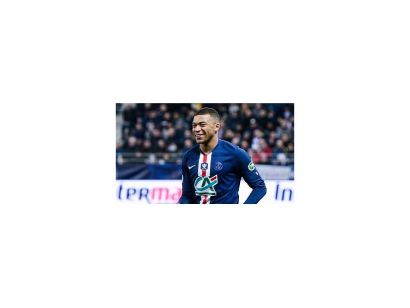 レアルには行かせん！PSG、エムバペに「世界二位の給料」打診か