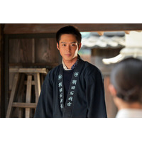 細田佳央太、吉田鋼太郎とのアドリブ秘話明かす 河合優実演じる蘭子に惹かれる部分とは【あんぱん】