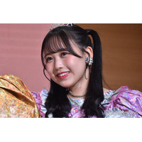 FRUITS ZIPPER松本かれん、雰囲気ガラリのクールな姿披露「強めも似合う」「ギャップすごすぎ」の声