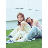 畑芽育＆莉子、素肌輝くユニットコーデ披露