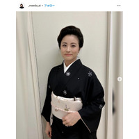 前田愛、次男・中村長三郎撮影のオフショット公開 肌見せノースリーブ姿に「とってもお綺麗」「髪色がお洒落」の声