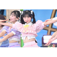 AKB48佐藤綺星、美スタイル際立つチア衣装姿が話題「可愛すぎる」「腹筋バキバキ」