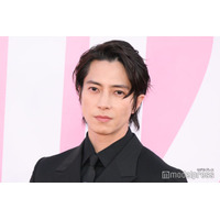 山下智久、教習所での証明写真公開「爆イケすぎて2度見した」「レベチすぎてびっくり」と反響