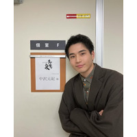 「あんぱん」中沢元紀、“推し”との対面ショットが話題「癒やされる」「幸せ空間」
