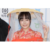 東雲うみ、デニムから美ヒップ大胆露出「インパクトすごい」「神々しい」と反響
