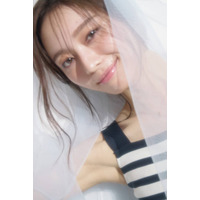 乃木坂46梅澤美波、にっこり笑顔のヘルシー肌見せSHOTにドキッ！夏ならではの美容の悩みを解決