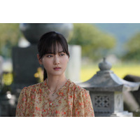 山下美月、夫＆旧知の男の間で揺さぶられるヒロイン体現 “振り幅の広い演技力”がオファーの決め手に【火喰鳥を、喰う】