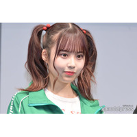 乃木坂46佐藤璃果、美肩際立つオフショルワンピ姿に反響「可愛すぎて二度見」「お人形さんみたい」