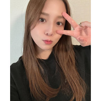 丸高愛実、夫・柿谷曜一朗との8年前結婚式ショット公開「お似合いすぎる」「変わらない」