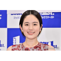 筧美和子、美背中のぞくワンピース姿披露「可愛い着こなし」「似合ってる」の声