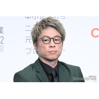 田村淳、自宅の庭でプール満喫「滑り台もあって豪華」「素敵なパパ」と反響