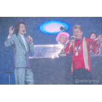 ホリエモン、主催音楽フェスで大暴れ 「令和の虎」林尚弘氏と演歌新曲「キャバクラ人生」披露【BOB2025】