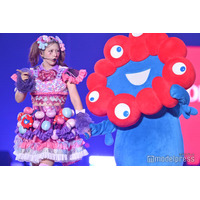 ミャクミャク「TGC」最多出演キャラも最後に初めて口開く しなこと激しいダンスコラボ 【TGC2025A/W】