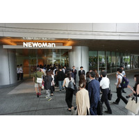 ニュウマン高輪が本格開業、約2,500人が行列 多彩な177店舗がオープンへ