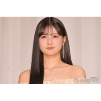 元乃木坂46中村麗乃、美脚際立つカナダ旅行コーデに反響「ガーリーで似合う」