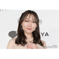 須田亜香里、美背中大胆披露のヌードカラードレス姿「セクシー」「ドキッとした」の声