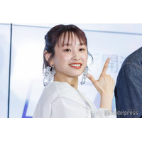 高橋愛、ミニボトム×ロングブーツで美脚輝く 私服ショットに絶賛の声「スタイル良すぎ」「さすがの着こなし」