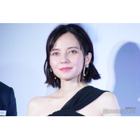 ベッキー、美背中際立つ水着姿披露 グアム満喫ショットに「スタイル良い」「綺麗」