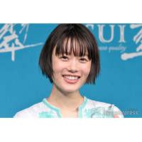 杉咲花の幼少期ショットが話題 母チエ・カジウラが公開「母親譲りの美しさ」「面影ある」